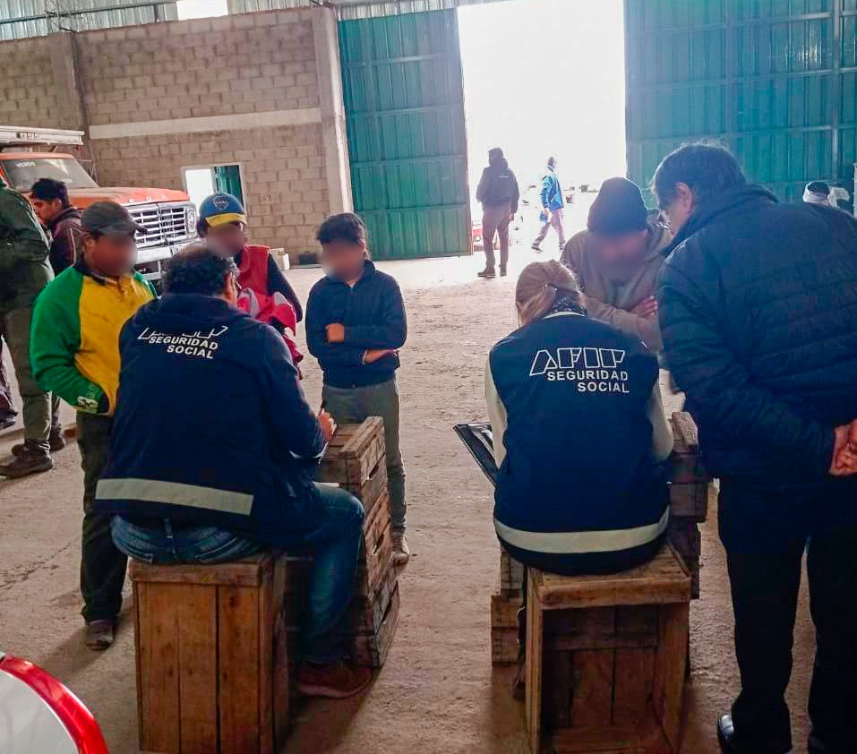 Encontraron víctimas de trata laboral en una finca hortícola en paraje La Loma