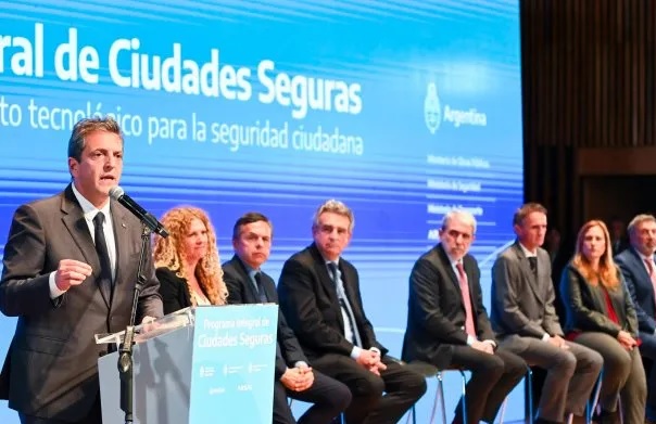 Massa presentó el programa Ciudades Seguras