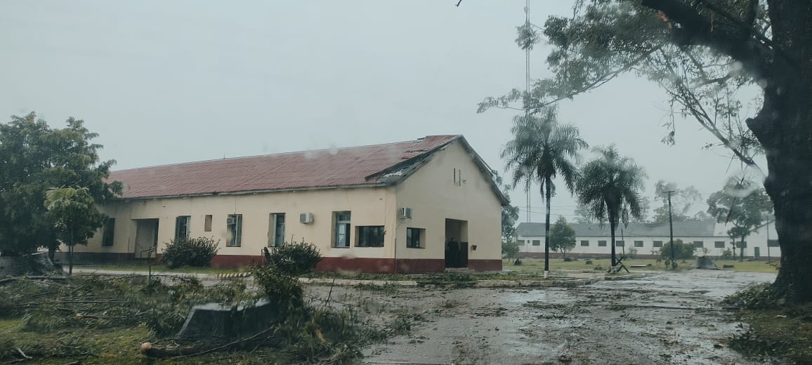 Santo Tomé: creciente y fuerte tormenta complicaron la situación
