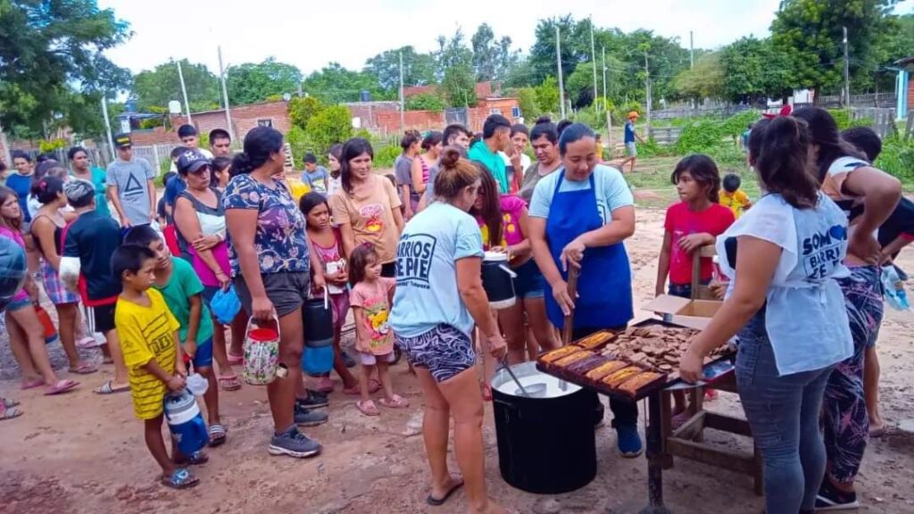Unos 300 comedores de Corrientes que asisten 20.000 personas, solicitan al Estado entrega de alimentos