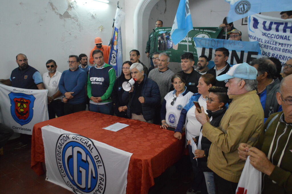 CGT y CTA exigen a los senadores nacionales por Corrientes que voten contra la Ley Bases