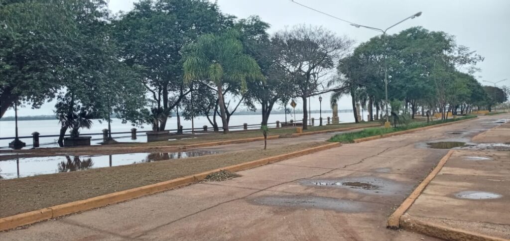El 90 % de los puertos de correntinos sobre río Uruguay en creciente 
