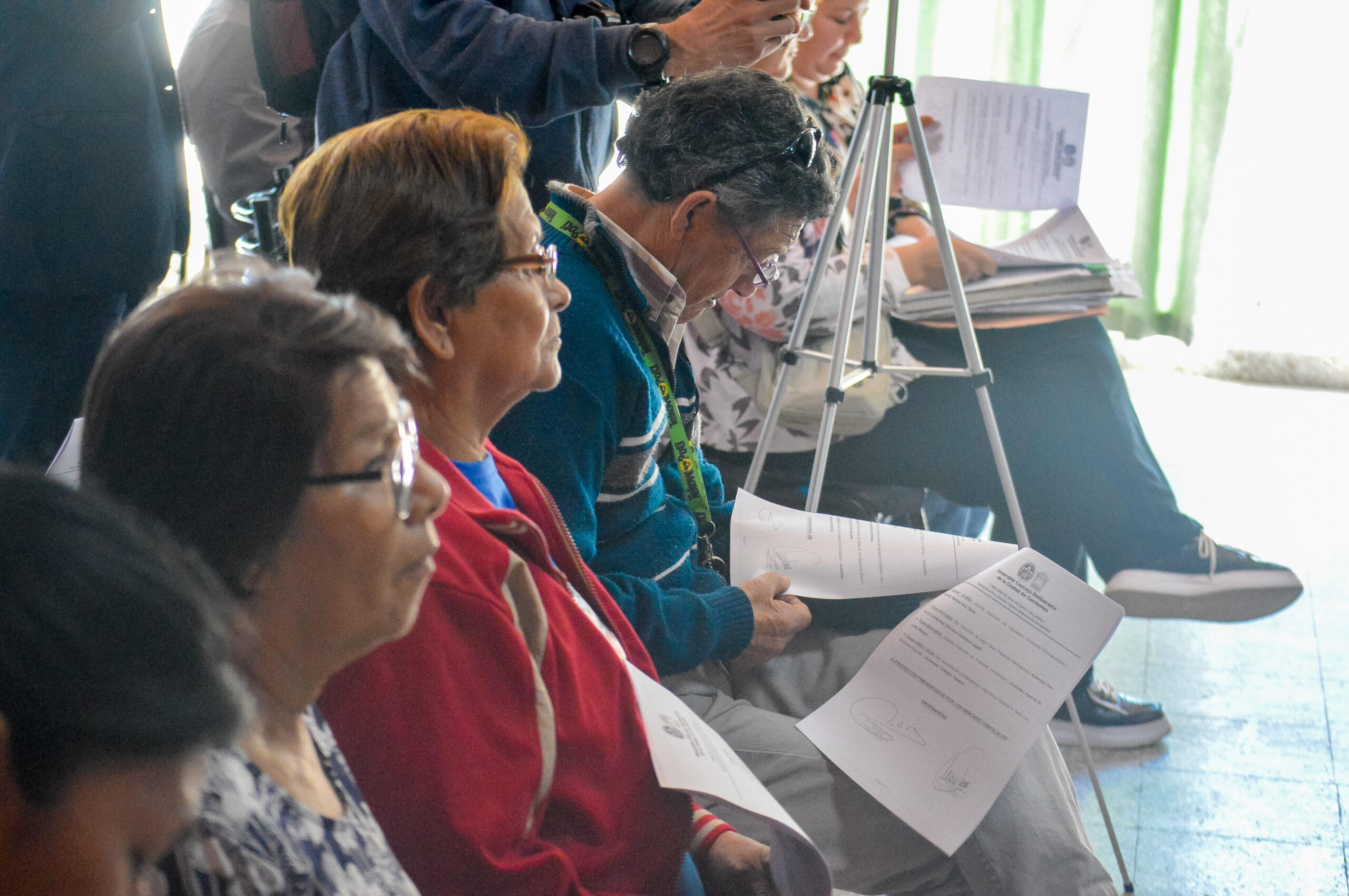 Vecinos del Juan de Vera exigen soluciones al Municipio y cuestionaron las sesiones itinerantes del HCD