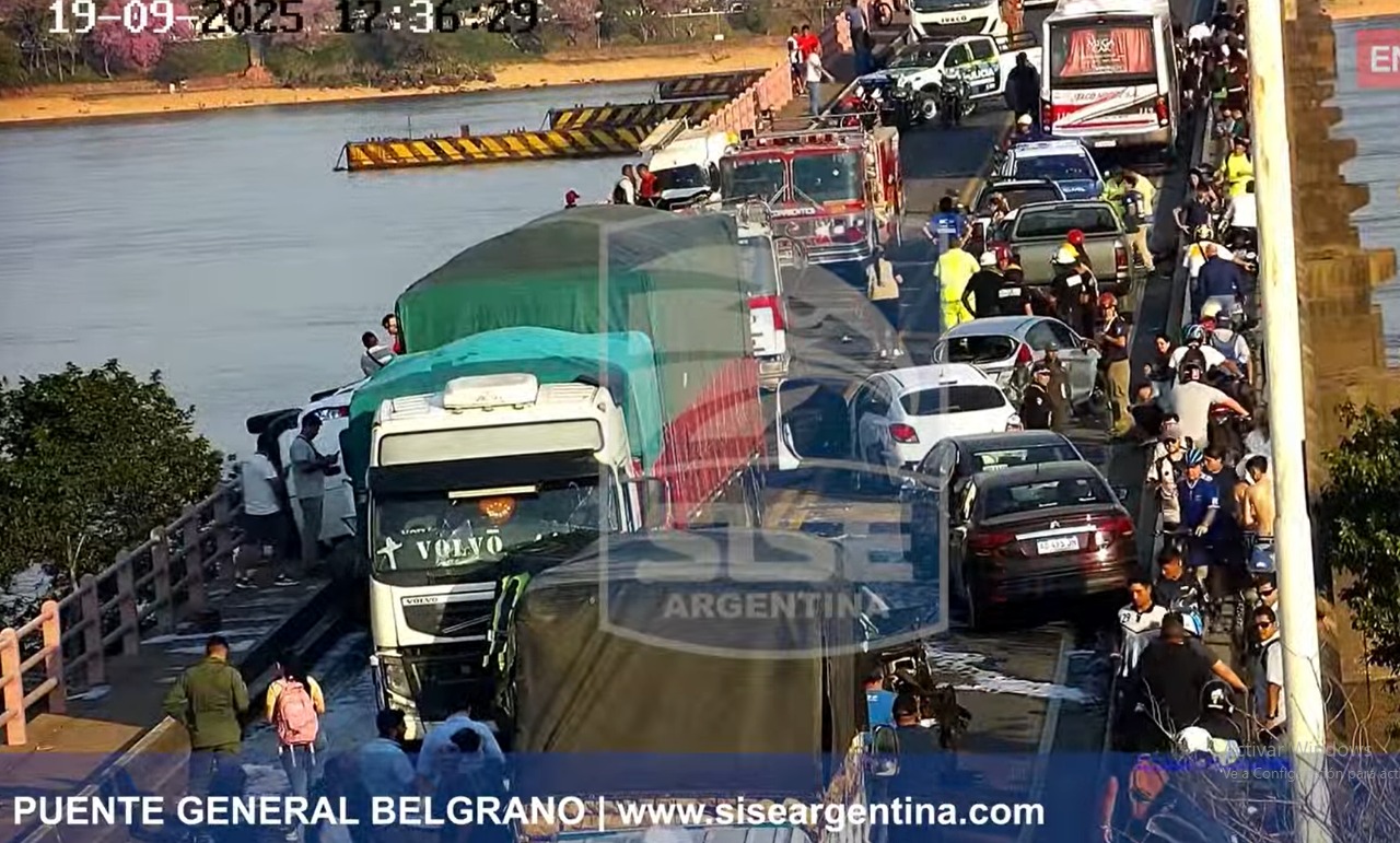 Creen que no se habría quedado sin frenos el camión que provocó accidente en el puente Chaco-Corrientes
