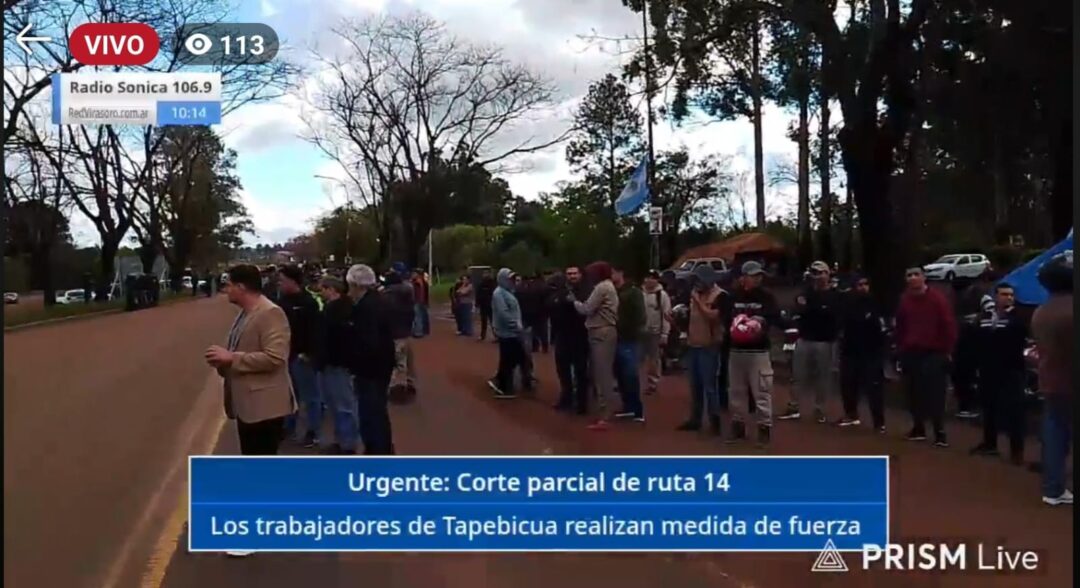 URGENTE: trabajadores de forestal Tapebicuá realizan corte parcial de la RN 14