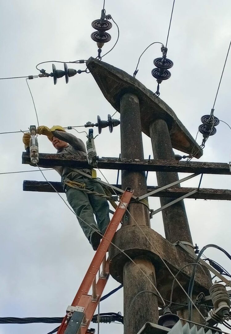Antes de que empiece el verano Valdés dispuso un aumento de luz