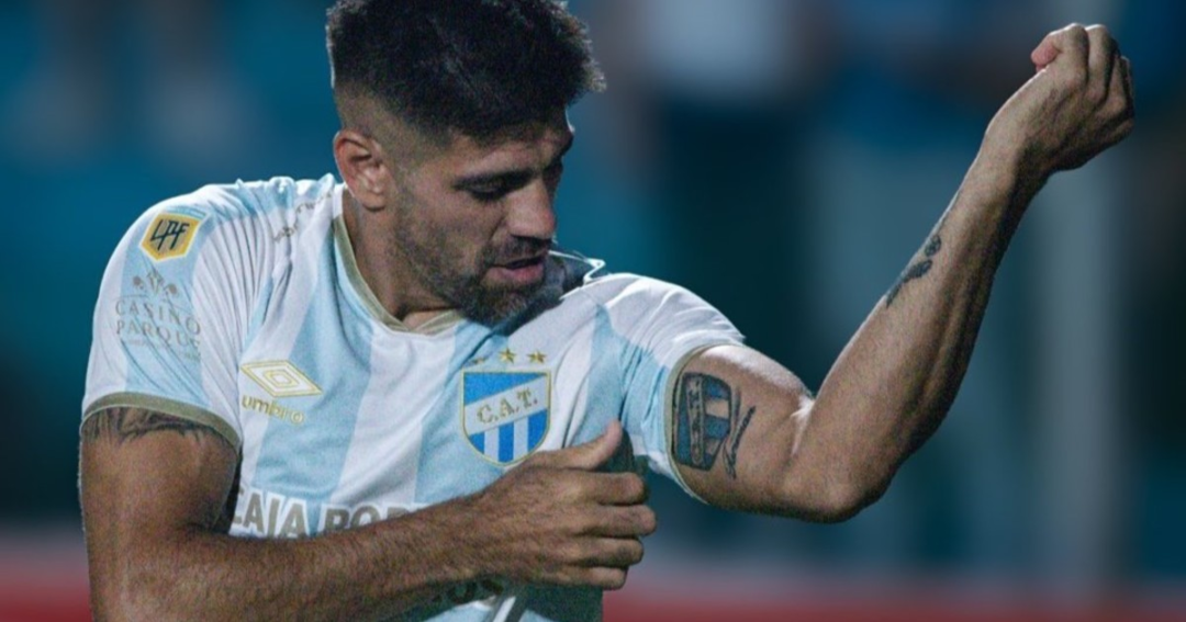 Leandro Díaz sorprende y renueva contrato con Atlético Tucumán tras anunciar su salida