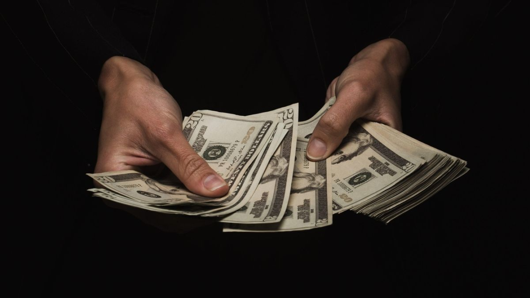 Dólar hoy 19 de febrero 2025: cotización oficial y blue en tiempo real