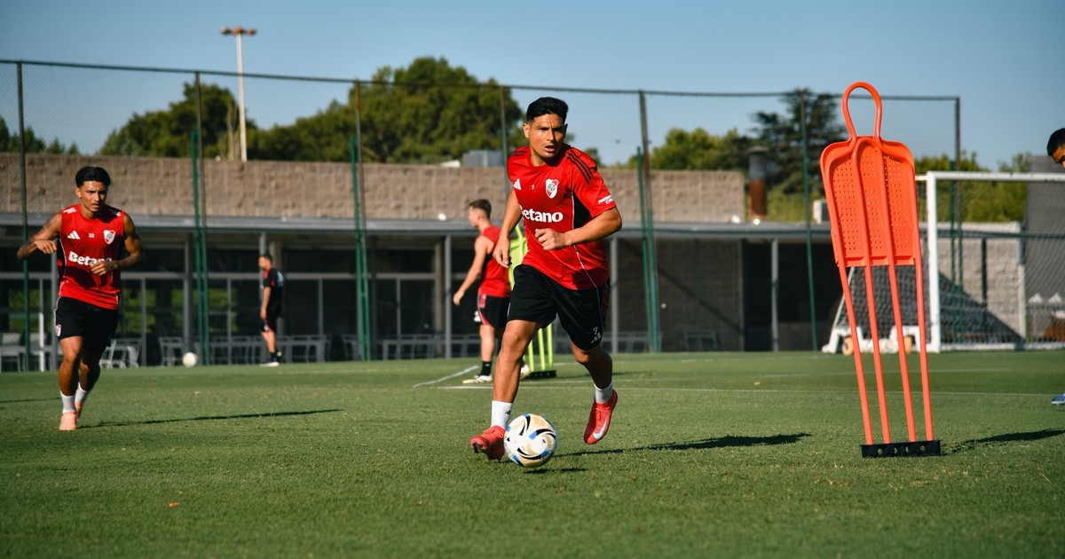 Maxi Salas de River sancionado y se pierde los primeros partidos de Sudamericana