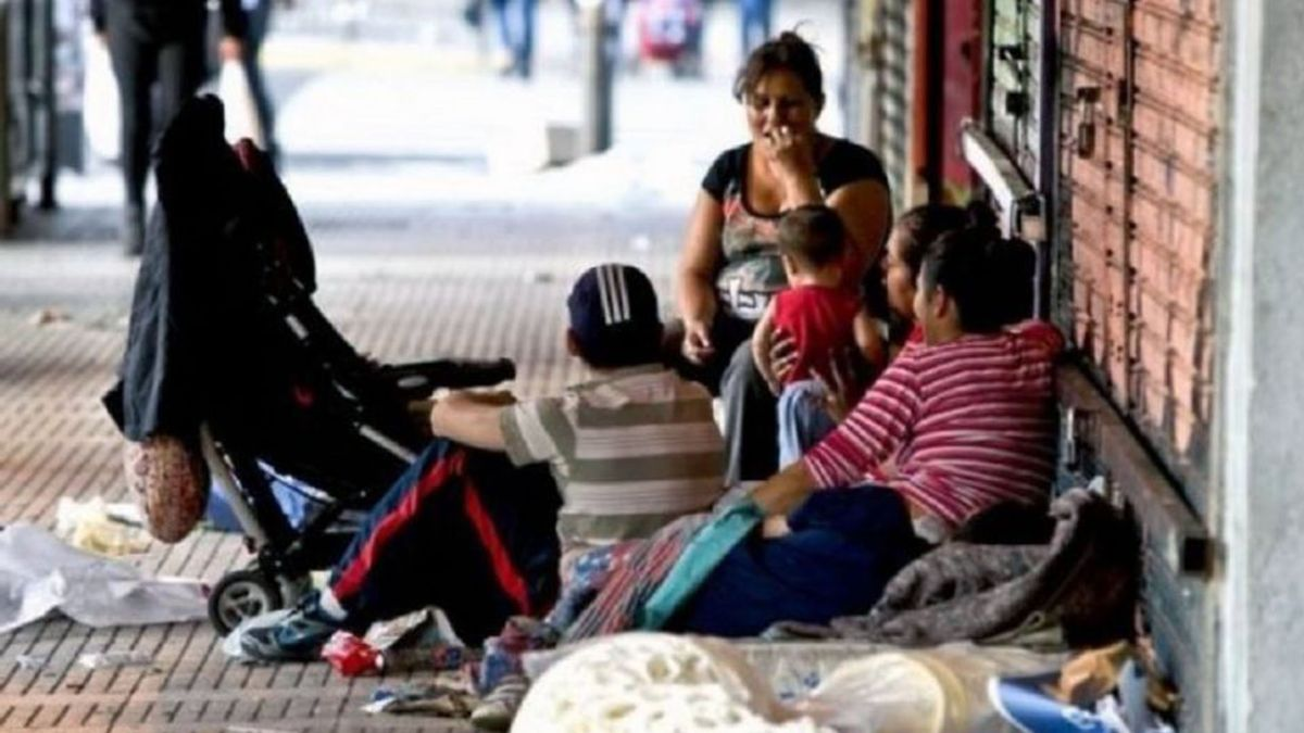 Familia que alquila necesitó más de $3,3 millones para evitar la pobreza en 2025