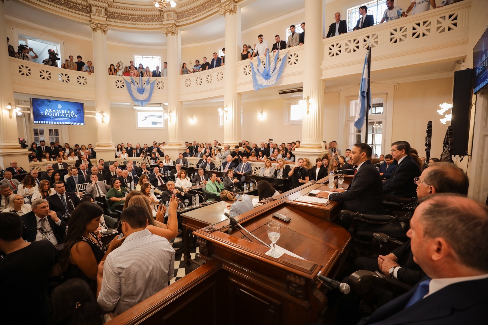 Admisión gubernamental: miles de familias correntinas endeudadas por la crisis económica