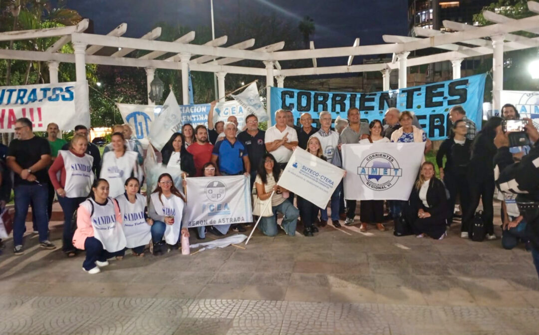 Corrientes: Docentes y enfermeros piden discutir salarios con el Gobernador