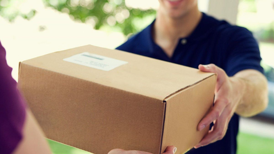 Dólar atrasado: compras en el exterior crecen 123% en marzo de 2025