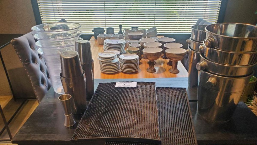 Cierre de restaurante de alta cocina en Canning: rematan muebles y equipos en 2025