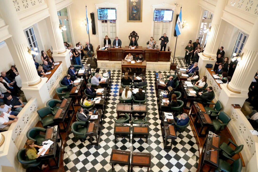 Por Ley se limitan beneficios a instituciones que  reivindiquen a condenados por delitos de lesa humanidad