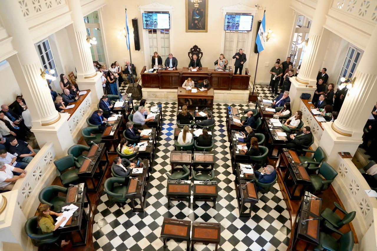 Por Ley se limitan beneficios a instituciones que  reivindiquen a condenados por delitos de lesa humanidad