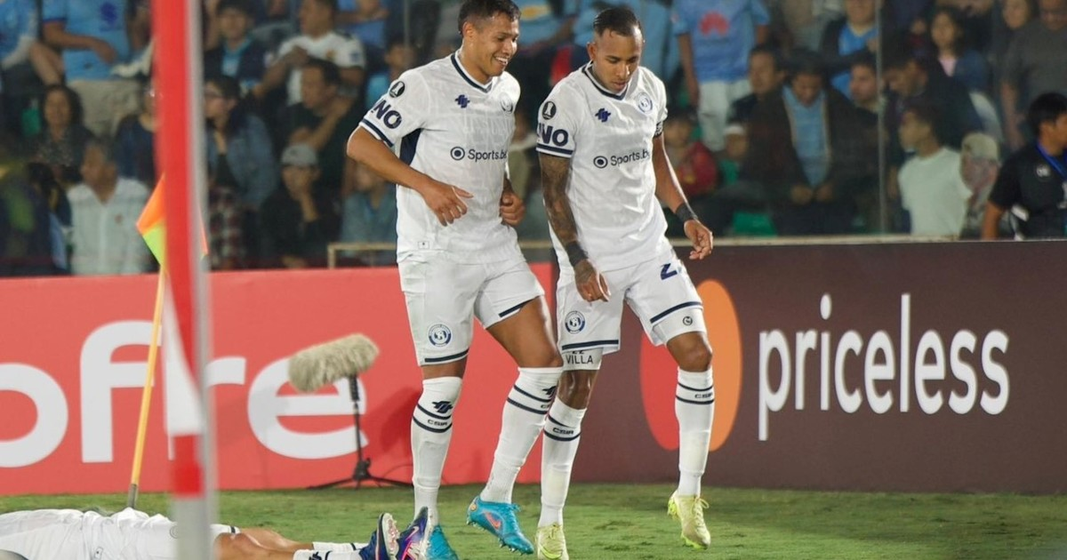 Villa anota y genera dudas sobre su futuro en Independiente Rivadavia antes de Boca