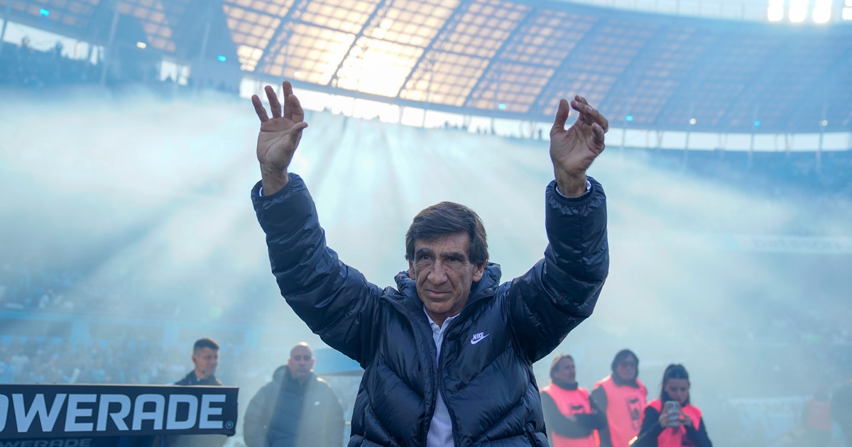 Despedida emotiva: mensajes de apoyo a Costas por exjugadores de Racing
