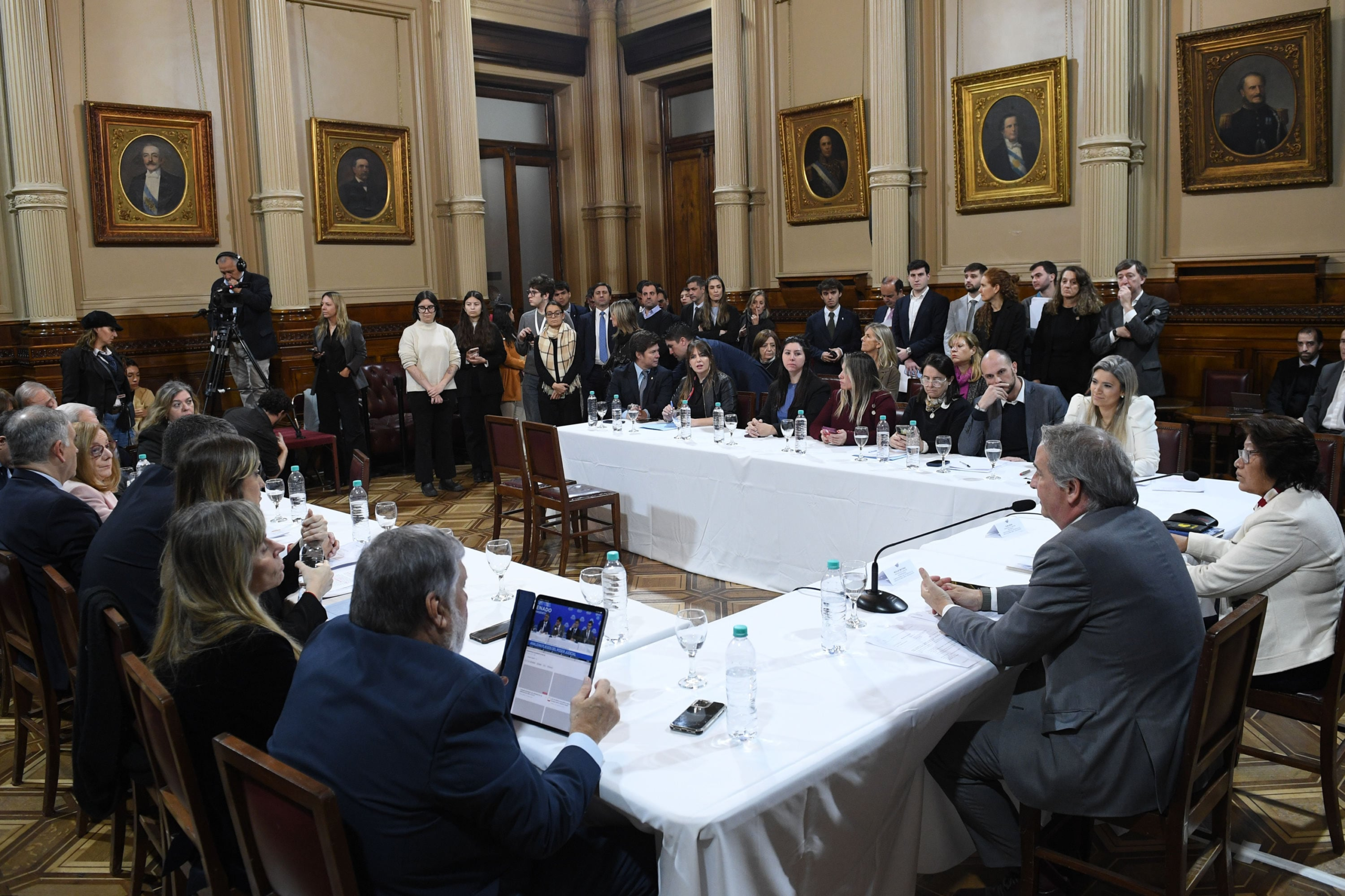 Libertarios usurpan comisiones del Congreso: impacto en el peronismo y disputas judiciales