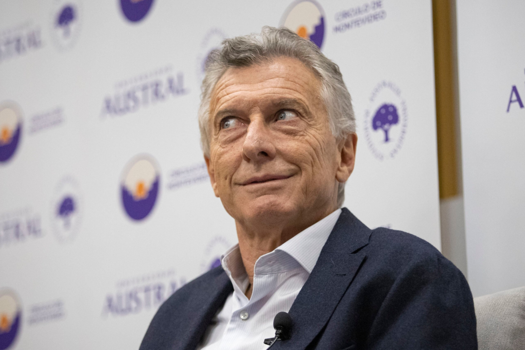 Macri se reúne con legisladores y señala posibilidad de postularse en 2026