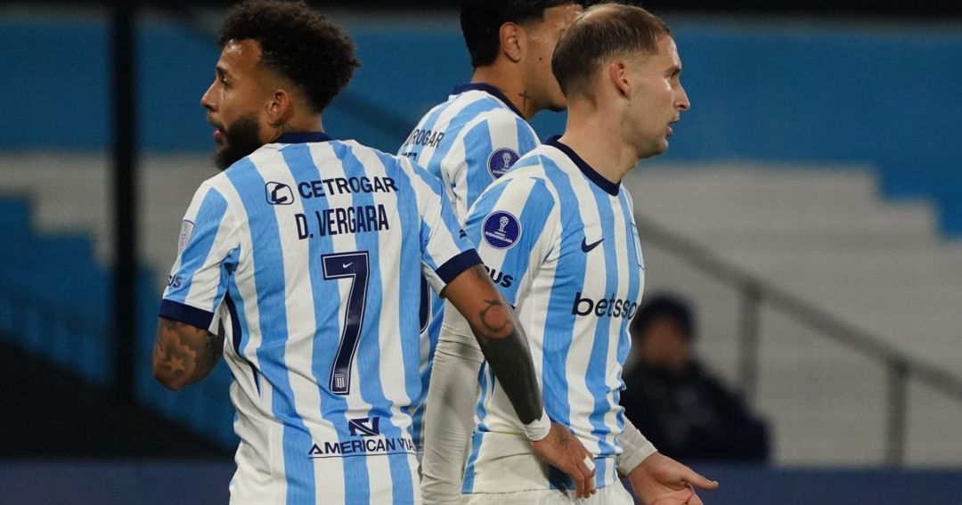Racing gana 2-0 a Independiente Petrolero y cierra su participación en la Sudamericana