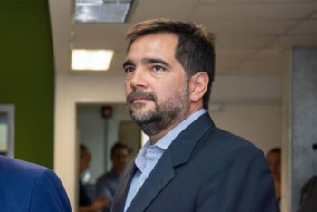 Fiscal solicita indagatorias por corrupción en ARSAT y la banda de los mendocinos