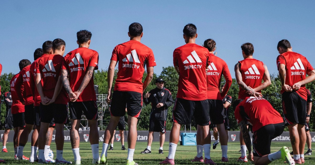 Coudet da un giro en River: cuatro jugadores negociables para el futuro del club