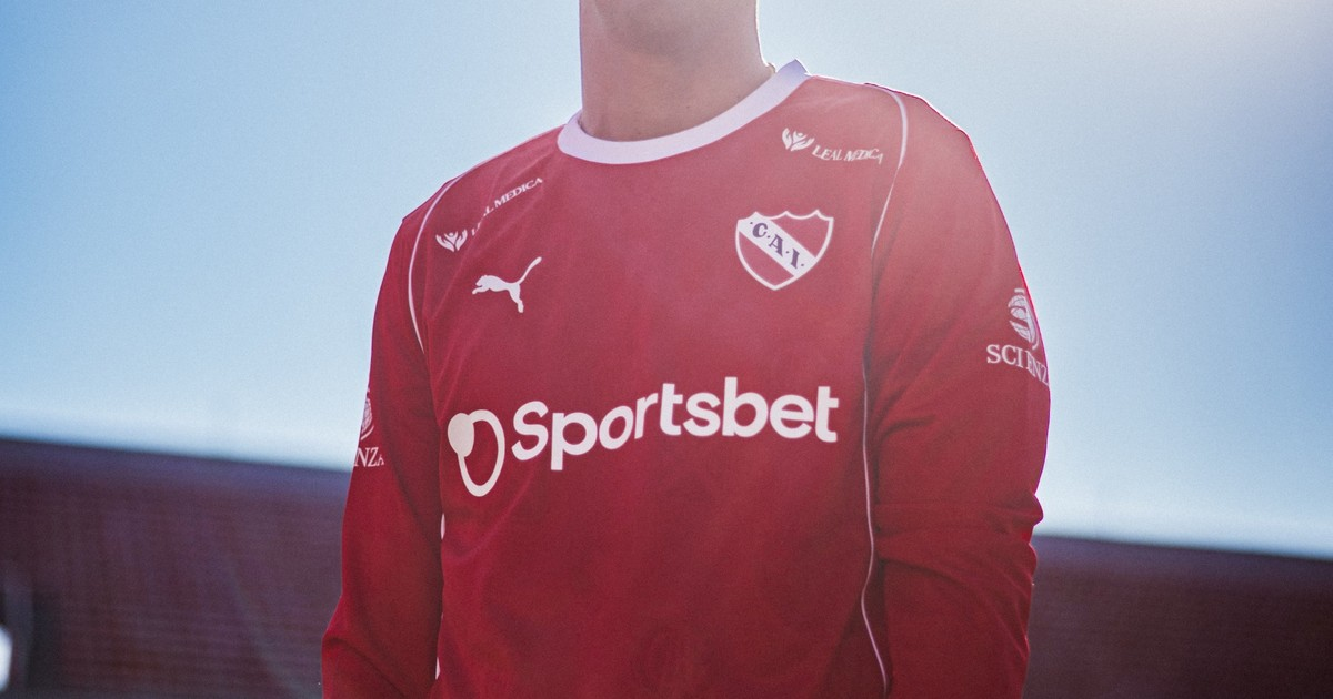 Maxi Meza regresa a Independiente y se compromete a cumplir con las exigencias del club.