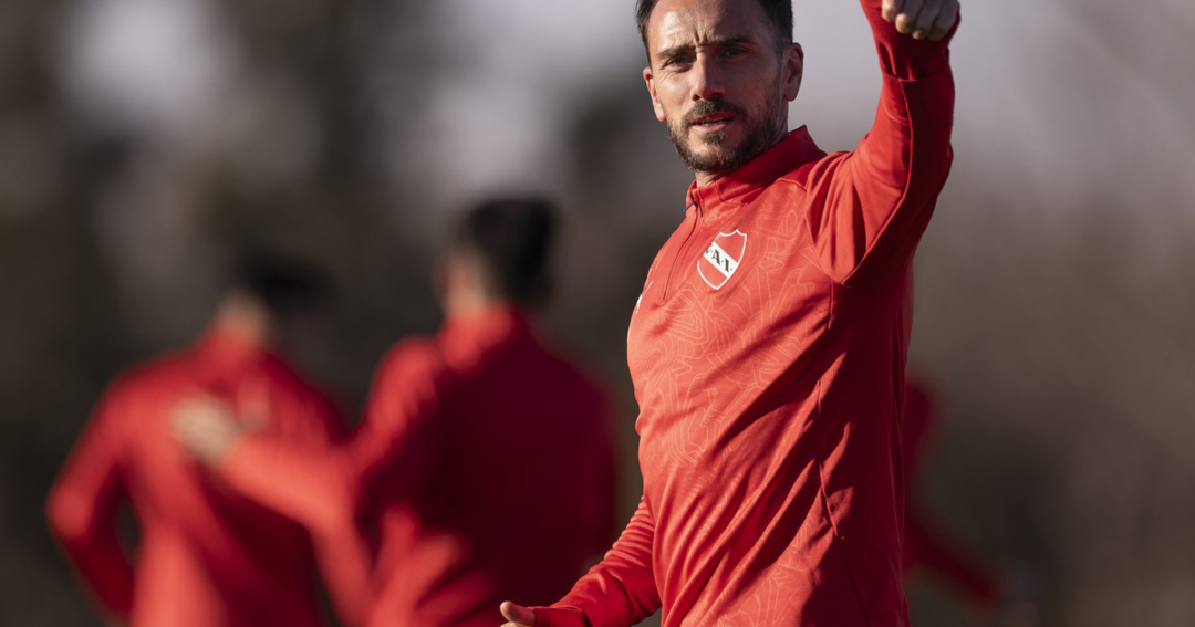 Mancuello rescinde contrato con Independiente tras falta de minutos con Quinteros