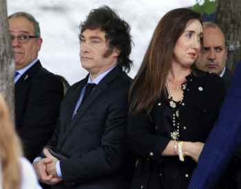 Villarruel desprecia a Milei y critica a Adorni en acto por el Día de la Bandera