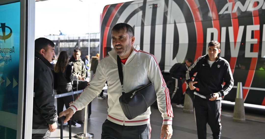 River inicia su pretemporada en Alicante con Coudet al mando y lista de pasajeros