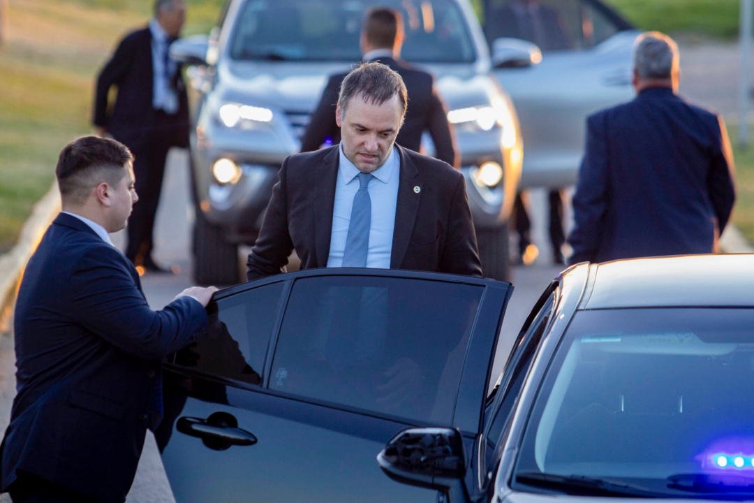 Exjefe de gabinete manipula testimonios mientras enfrenta nuevos problemas judiciales