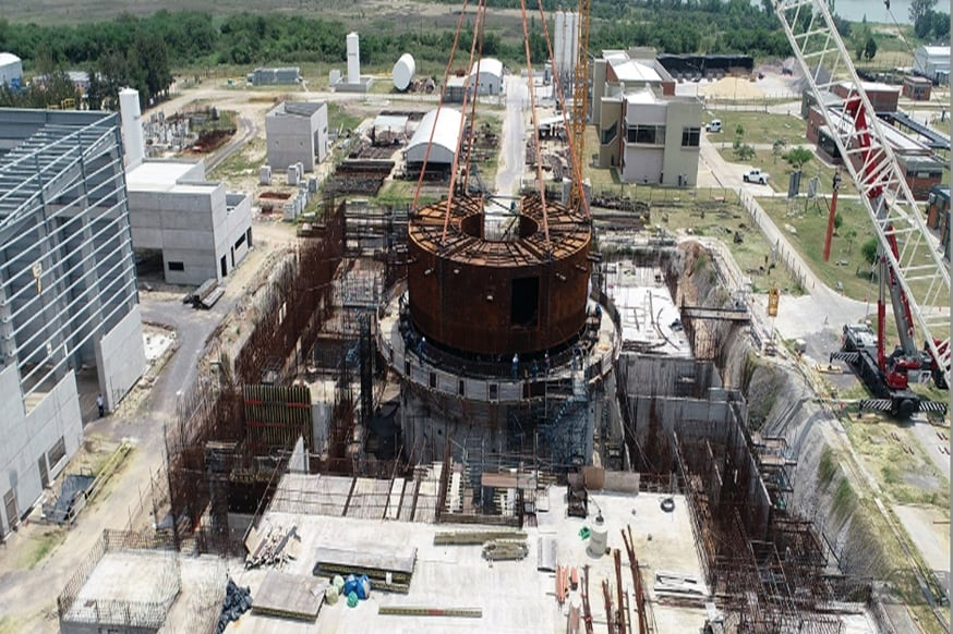 Carem Reactor en Parada Oficial: Datos Erróneos Desmienten Avances en la Obra
