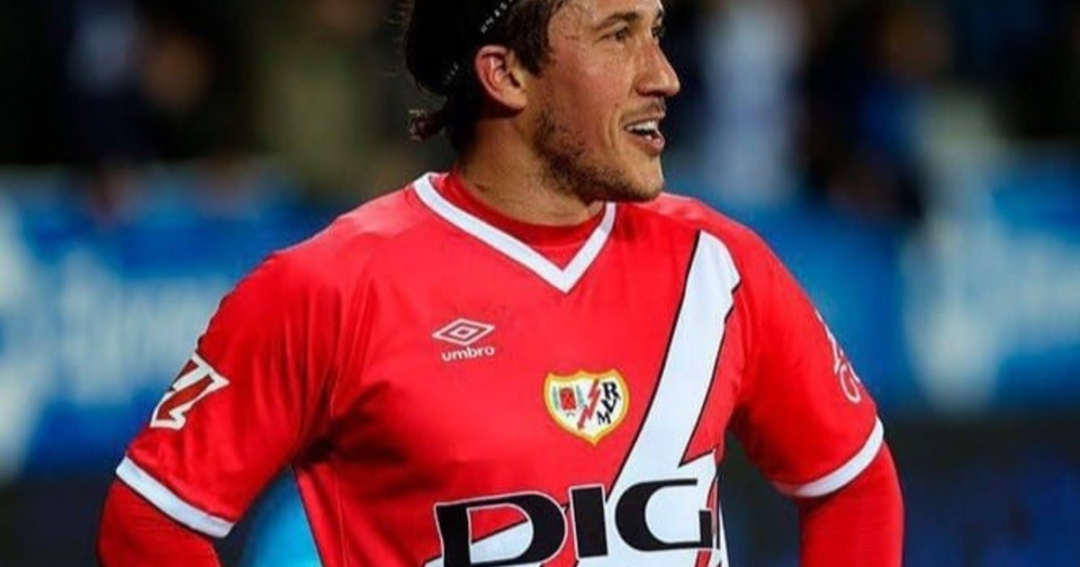 Racing oficializa la llegada de Alfonso Espino como nuevo refuerzo para la pretemporada