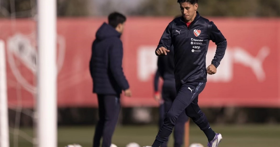 Maxi Meza se prepara para relanzar su carrera en Independiente durante amistosos