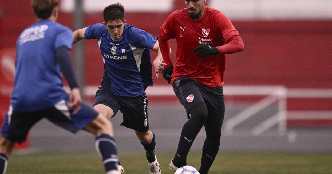 Independiente y Gimnasia empatan sin goles en amistoso de pretemporada en Avellaneda