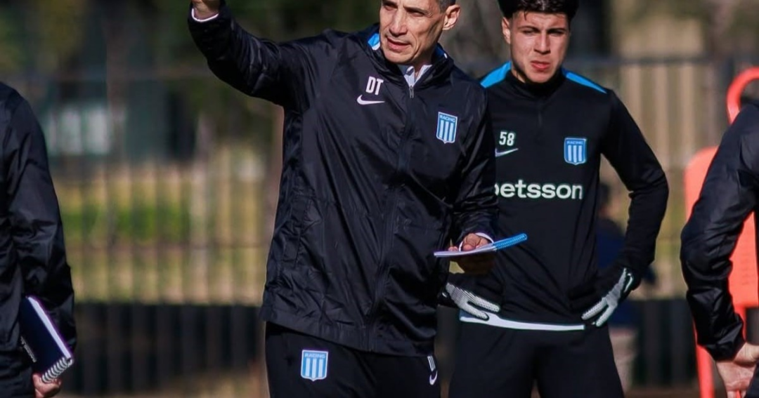 Racing inicia su era Vojvoda con amistoso y nuevos sistemas tácticos ante Sportivo Barracas