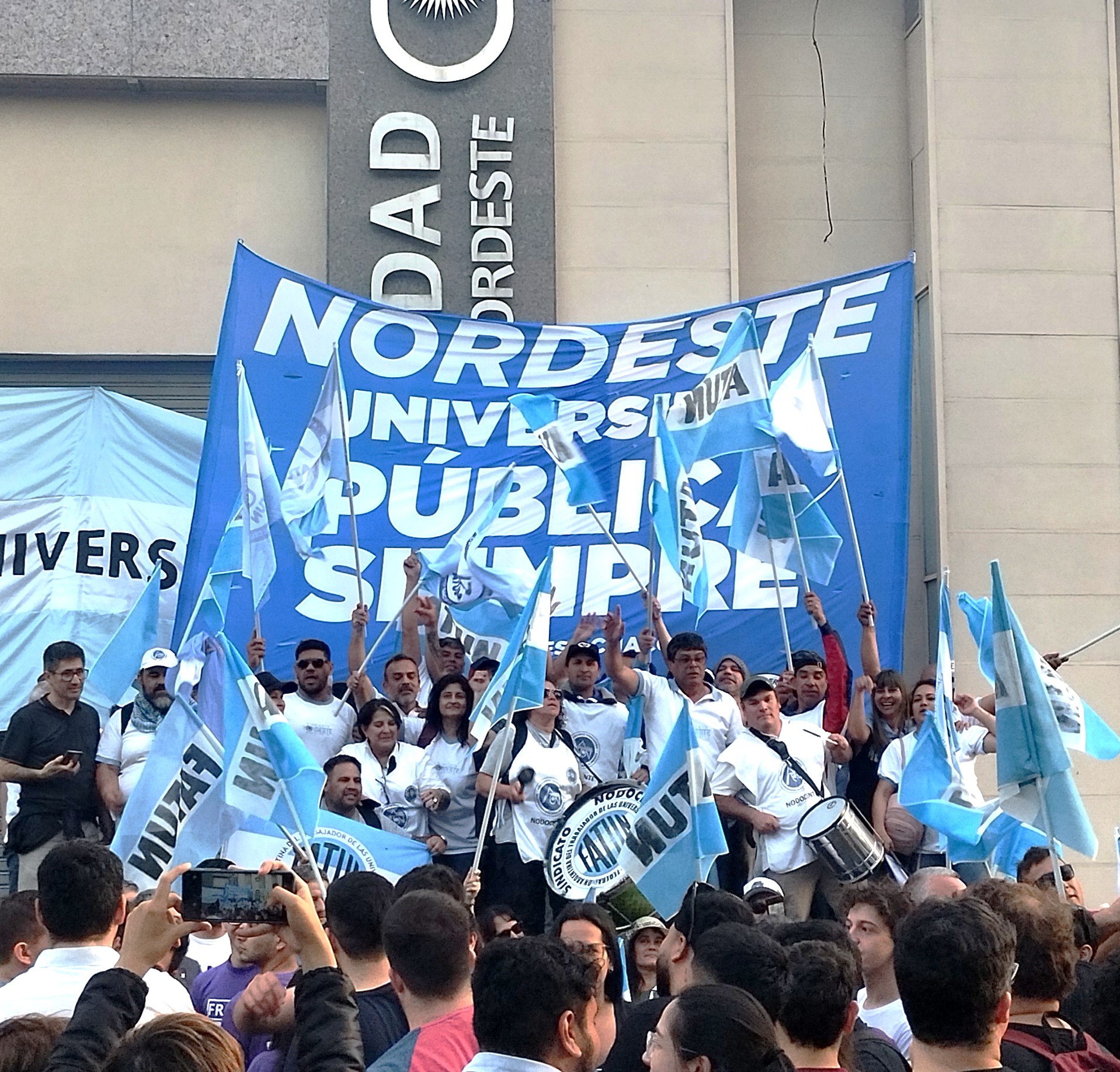 Docentes y nodocentes de la UNNE vuelven al paro mañana