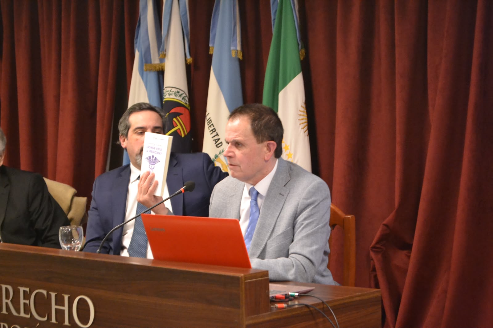 Exitosa jornada sobre la Filosofía de la Salud en tiempos de hipertecnología